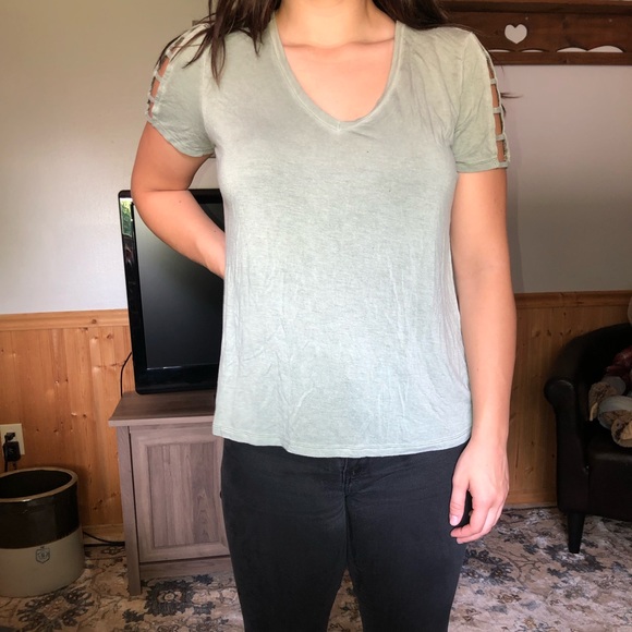 American eagle T-shirt - Picture 3 of 6